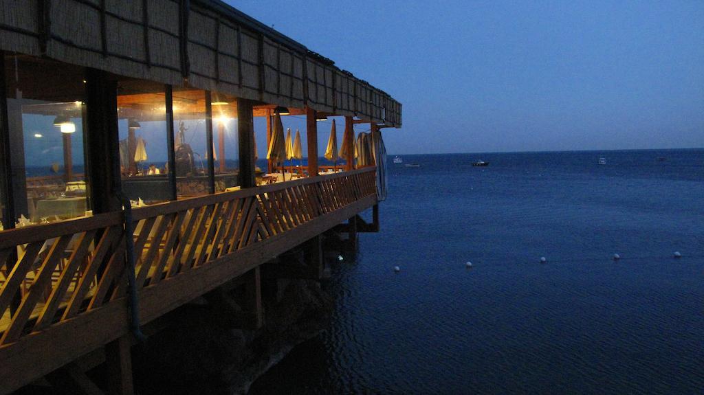 Lo Scoglio Hotel Marina del Cantone Exterior photo